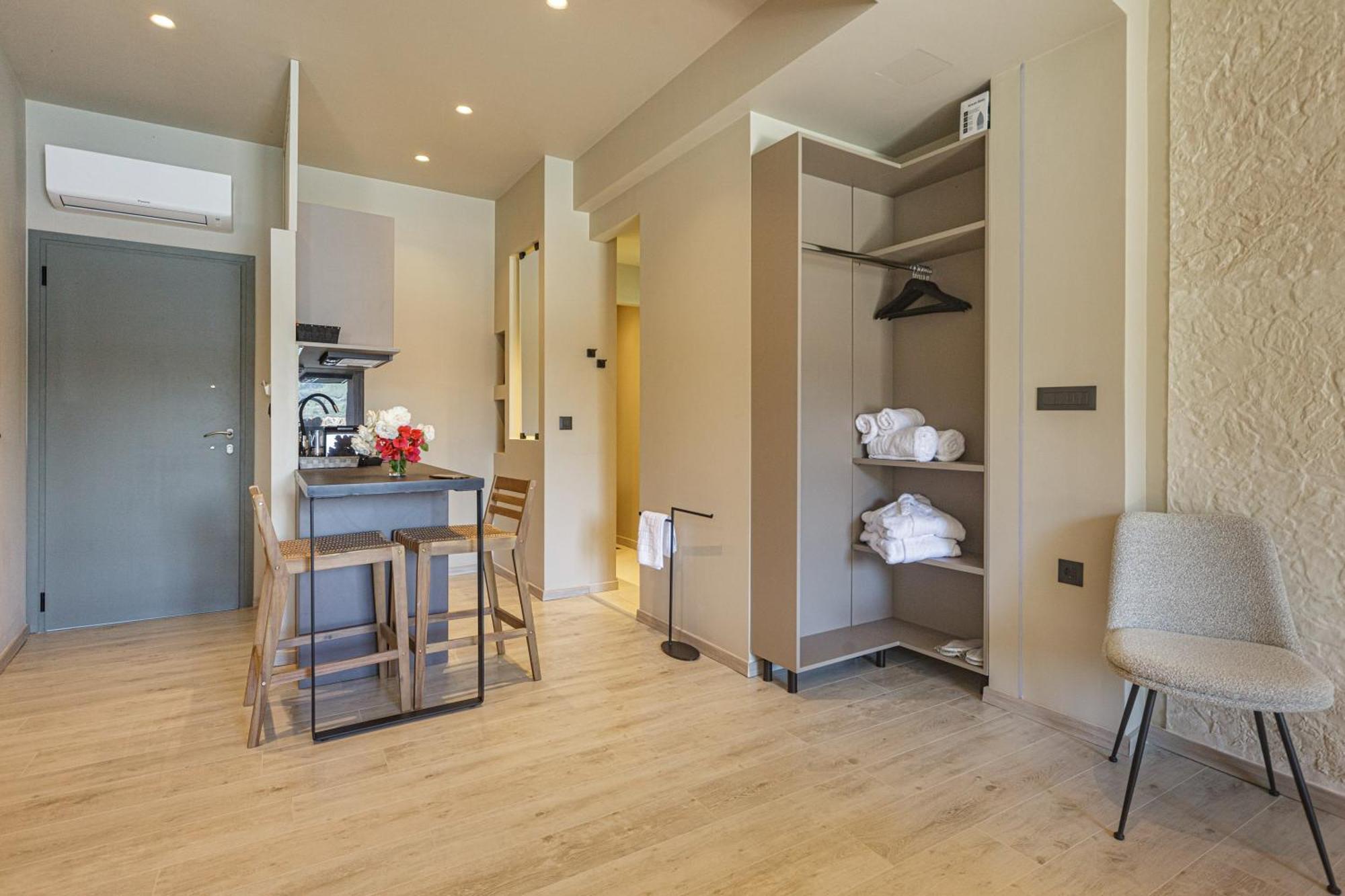Domus Napoleon Apartman Paleokasztríca Kültér fotó